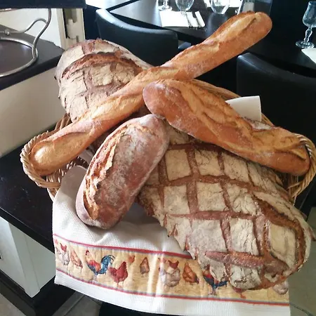 Relais Henri Iv Bed & Breakfast 3*